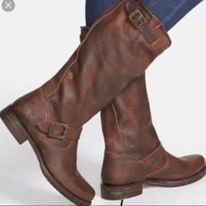Lightly worn FRYE Veronica slouch leather boots